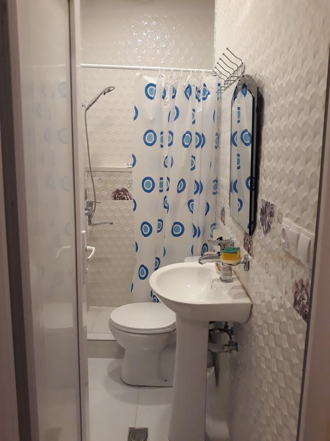 Appartement Melania'S House à Batoumi Extérieur photo